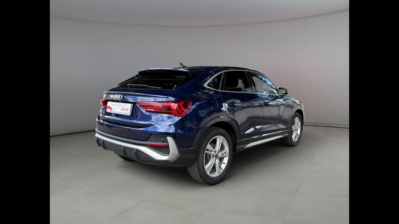 AUDI Q3 I 2019 Sportback - Q3 Sportback 35 2.0 tdi S line edition s-tronic