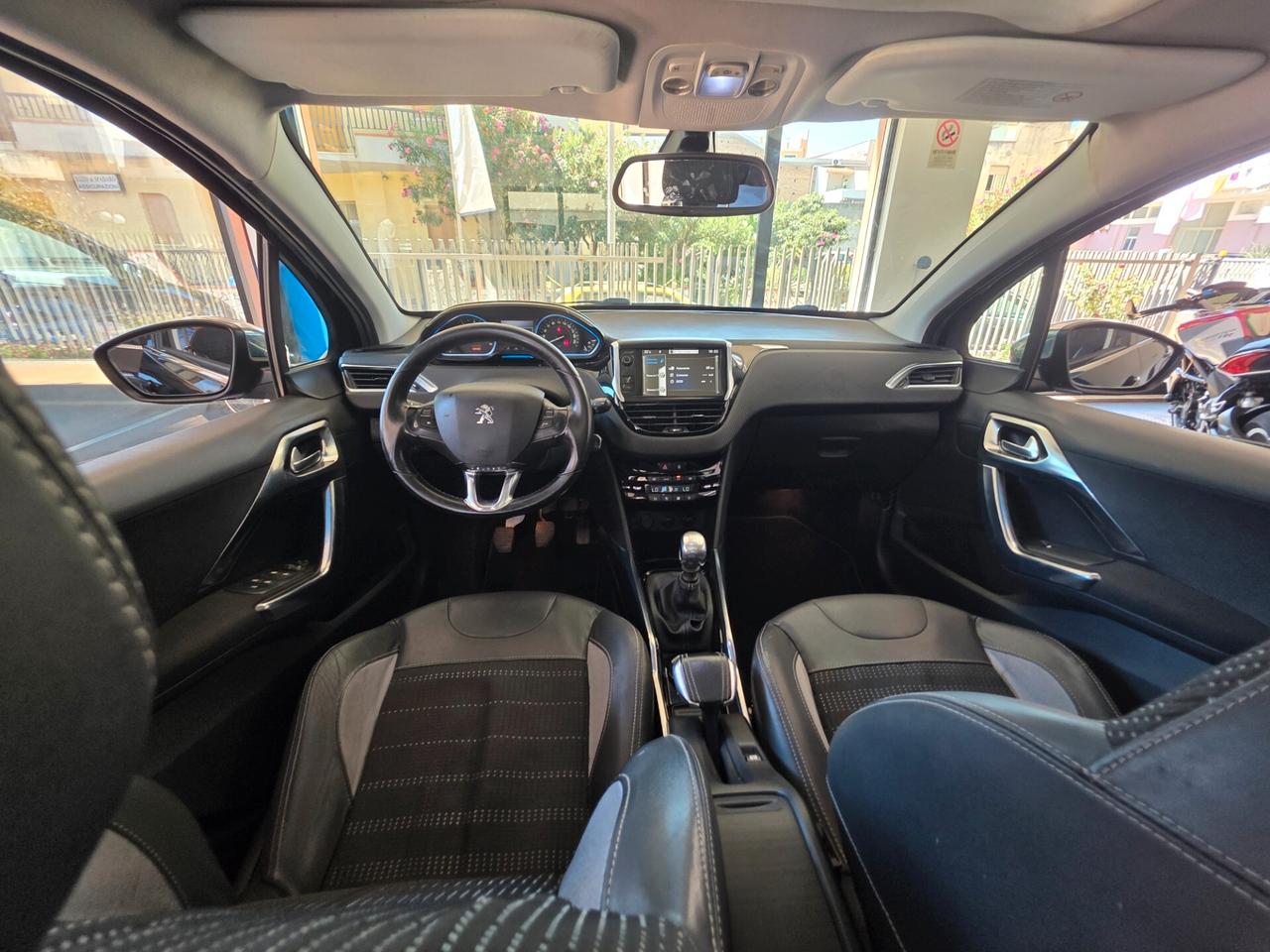 Peugeot 2008 1.6 e-HDi 115 CV Stop&Start Allure