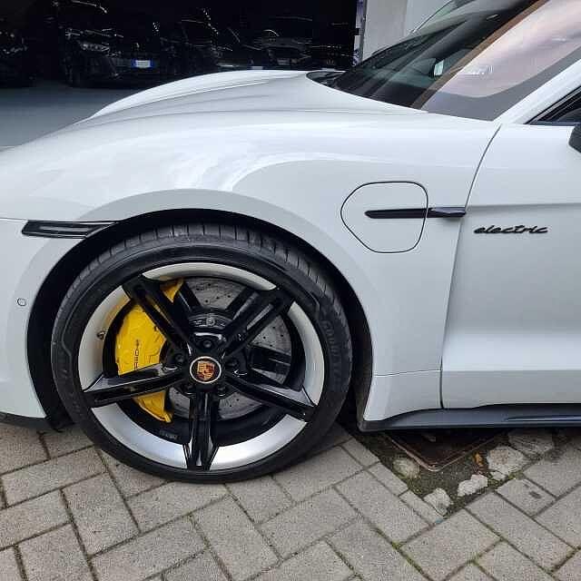 Porsche Taycan Turbo S 761cv -PDCC-SEDILI VENTILATI-IVA ESPOSTA