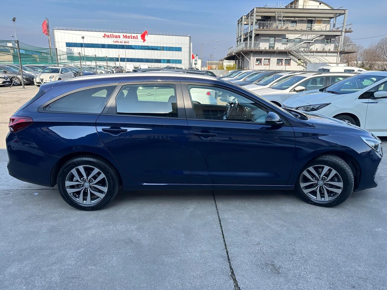 Hyundai i30 1.0 T-GDI 12V 5 porte Business-GPL