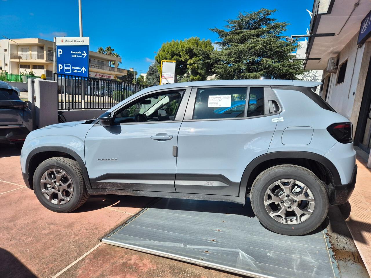 Jeep Avenger 1.2 Turbo 110 CV MHEV Longitude