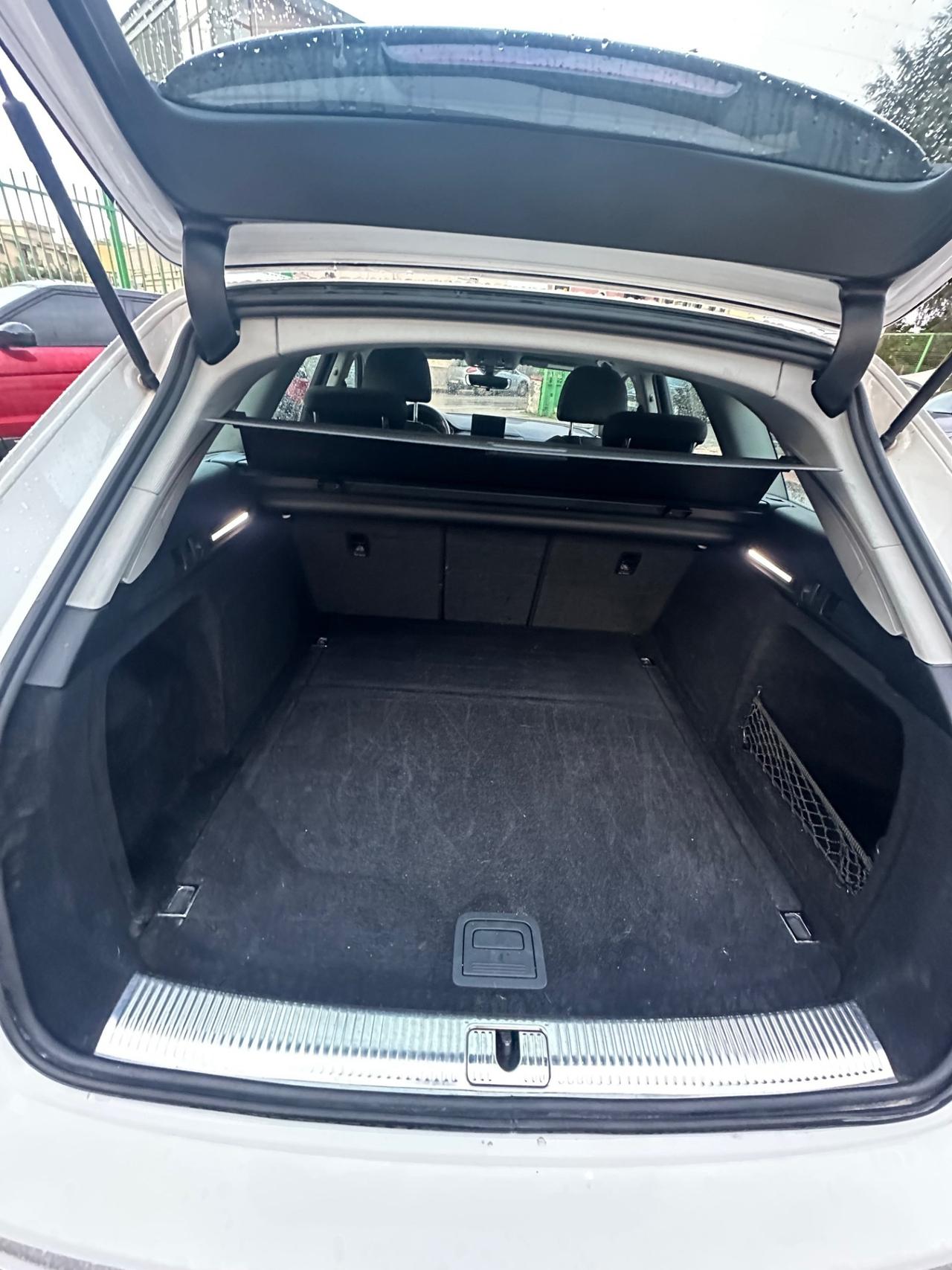 Audi A4 2.0 TDI 122 CV S tronic line edition