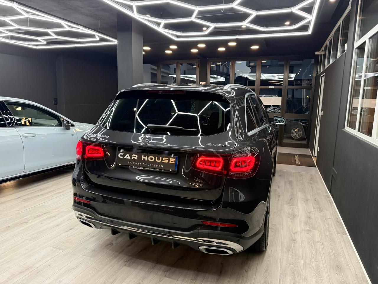 Mercedes Benz GLC 300D 4MATIC PREMIUM