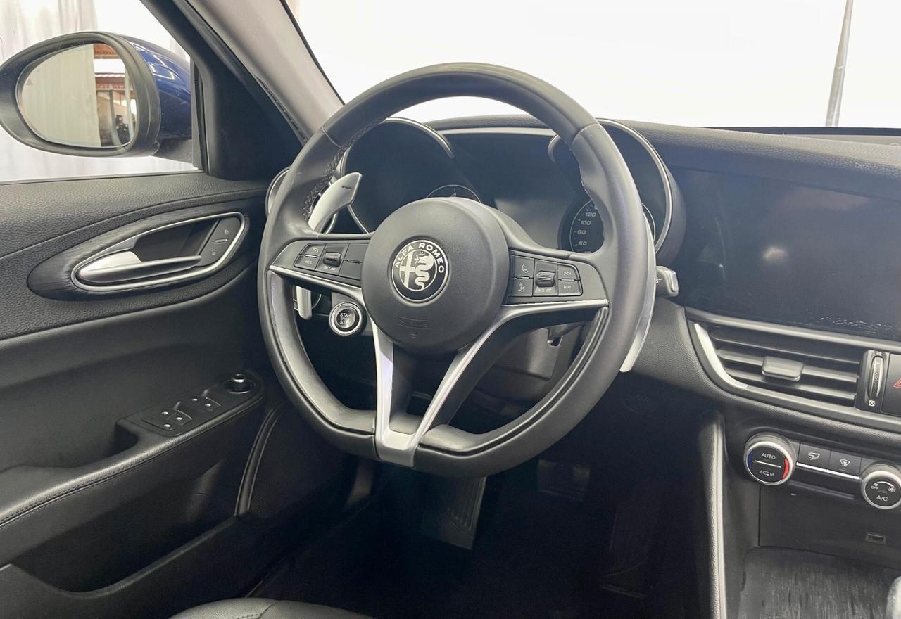 Alfa Romeo Giulia SUPER - AUTOMATICA CAMBIO F1 MISTO PELLE PRONTA CONSEGNA