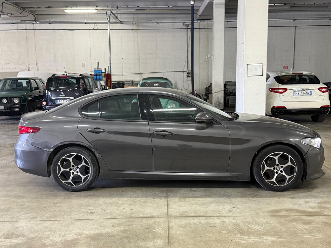 Alfa Romeo Giulia 2.2 Turbodiesel 160 CV AT8 Business