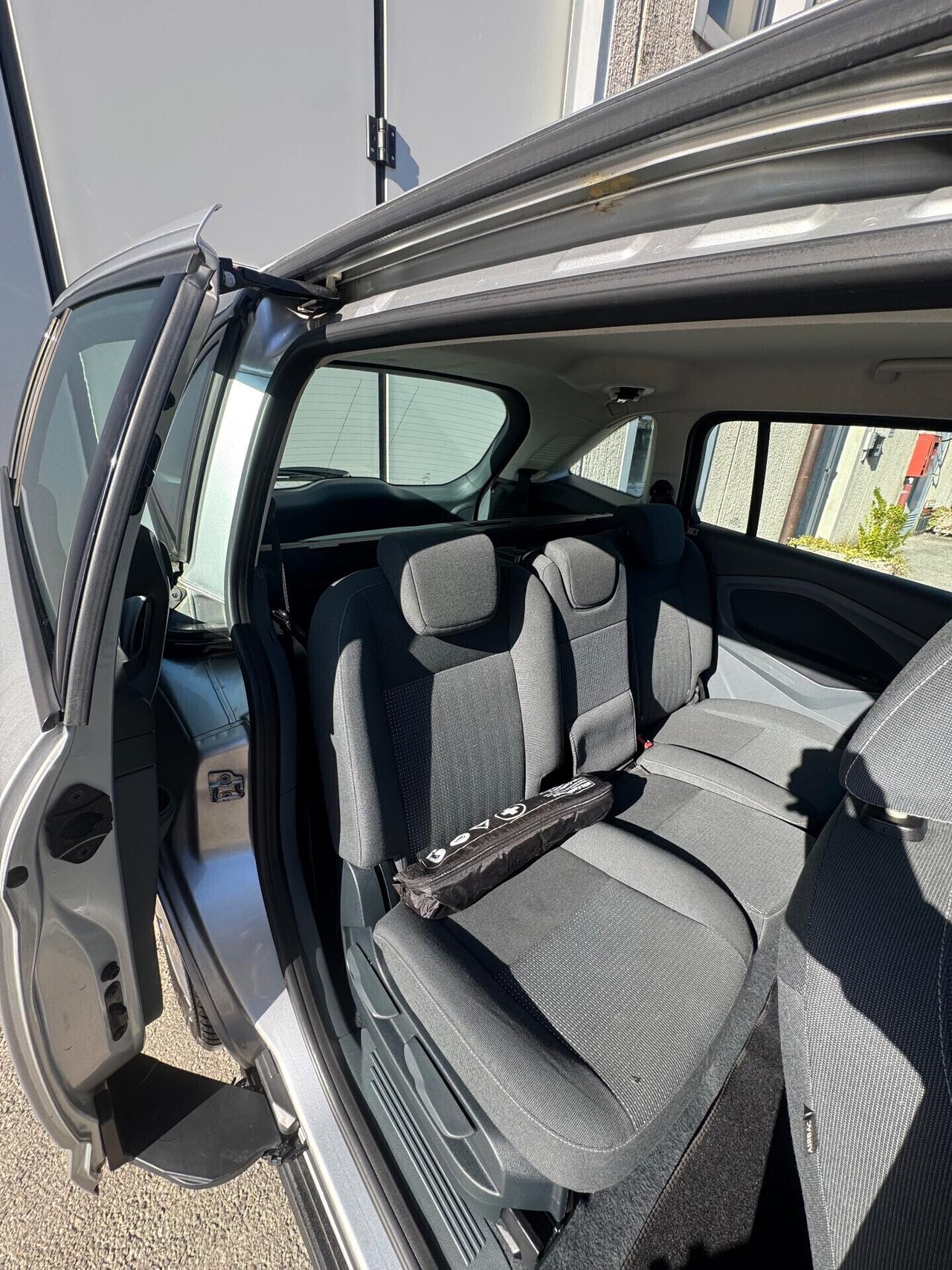 Ford C-Max 1.6 TDCi 7 Posti