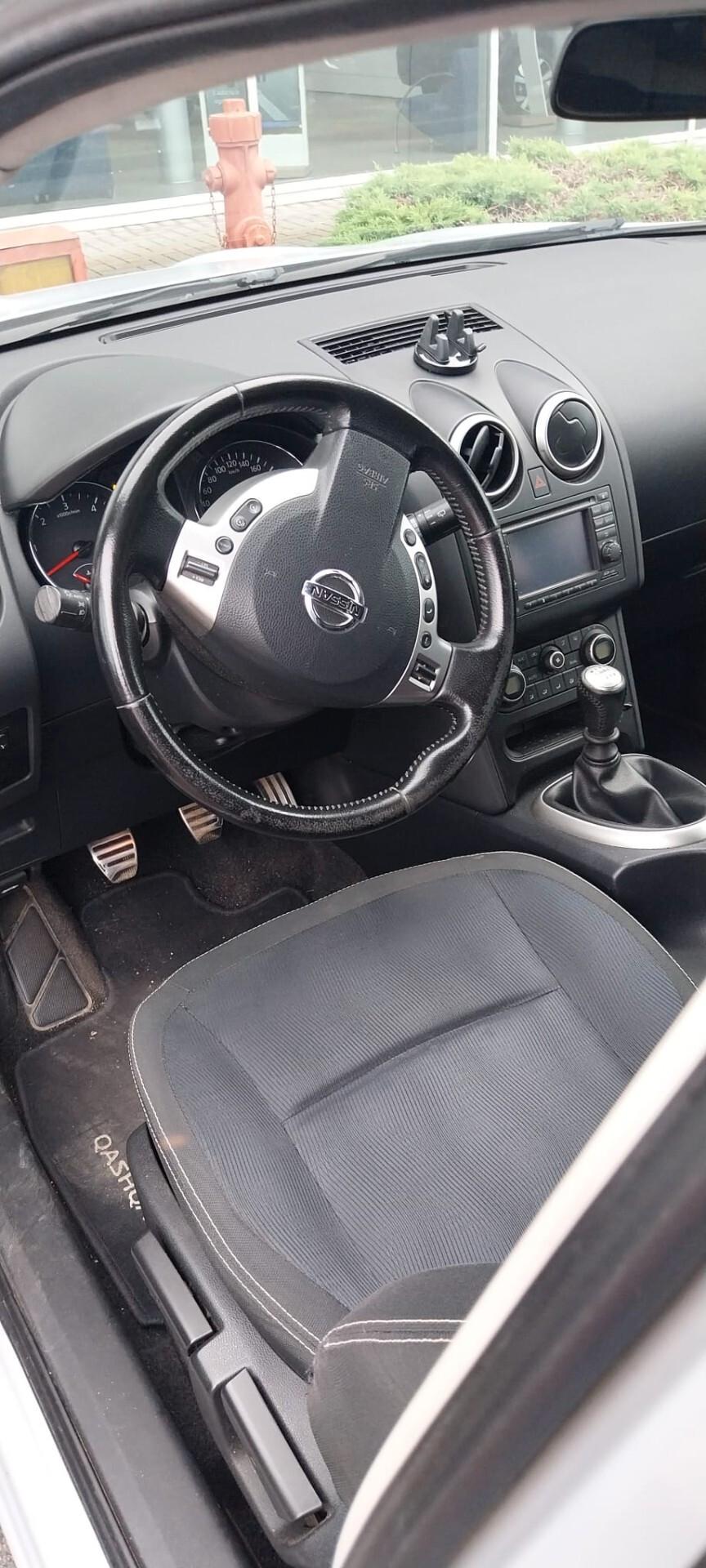Nissan Qashqai 1.5 dCi DPF N-tec 4WD - 2010