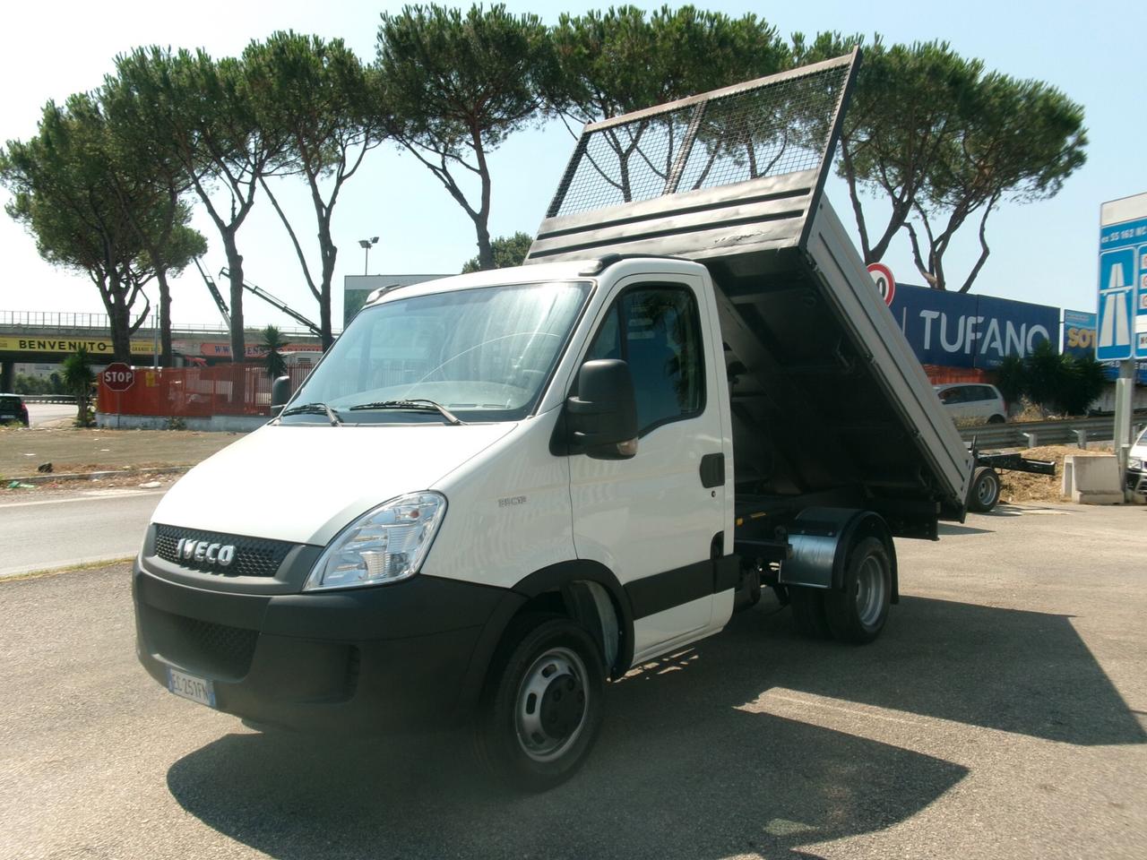 Iveco Daily 35C13 2.3 130CV RIBALTABILE TRILATERALE