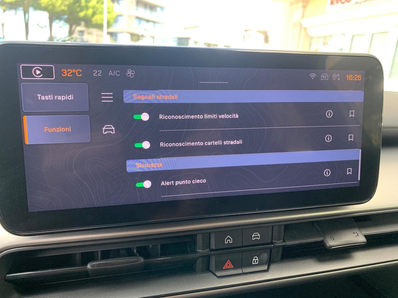 Jeep Avenger 1.2 Turbo 100 CV Summit