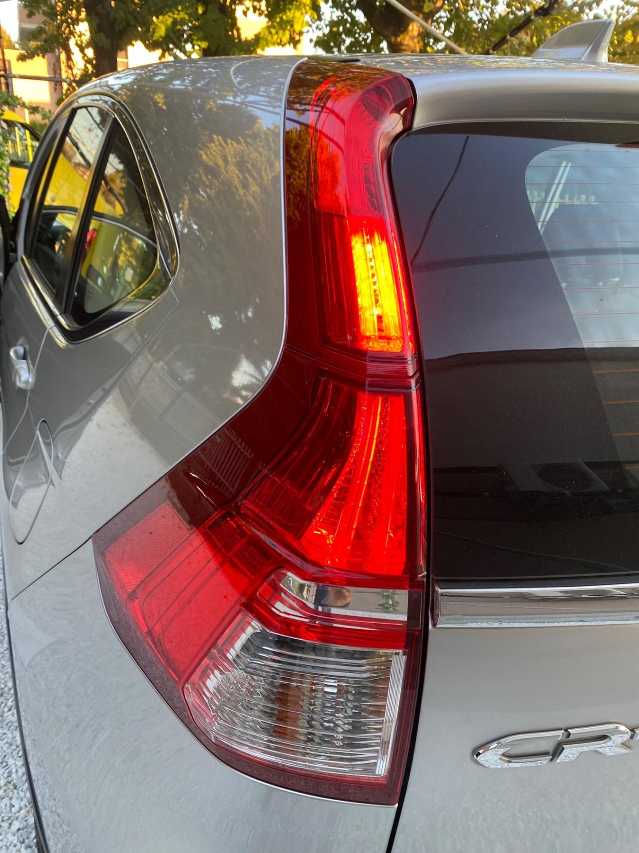 Honda CR-V 1.6 i-DTEC Elegance + Connect 2WD NEOPATENTATI!!!