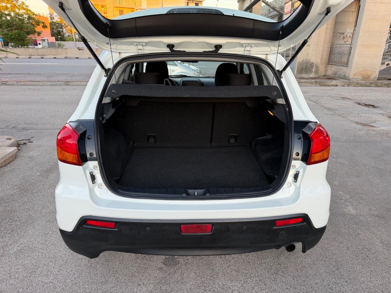 Mitsubishi ASX 1.6 benzina 117 cv 2011