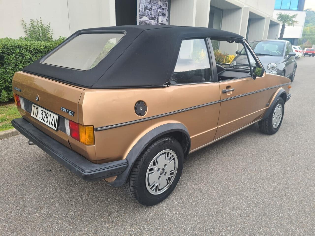 *Volkswagen Golf 1100 del 1984 – Auto d’epoca in eccellenti condizioni*