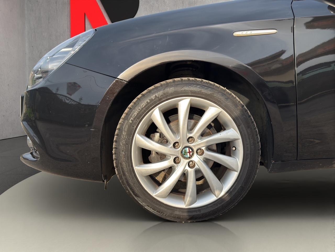 Alfa Romeo Giulietta 1.6 JTDm-2 105 CV Distinctive GANCIO TRAINO