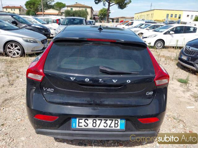 VOLVO V40 D2 1.6 Momentum