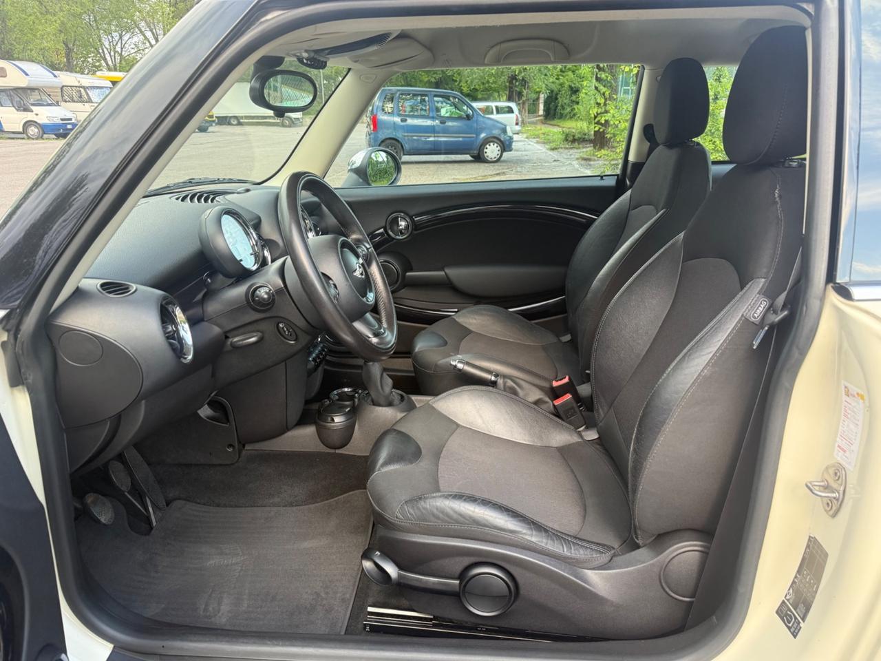 Mini 1.6 16V Cooper D unica proprietaria ok neopatentati
