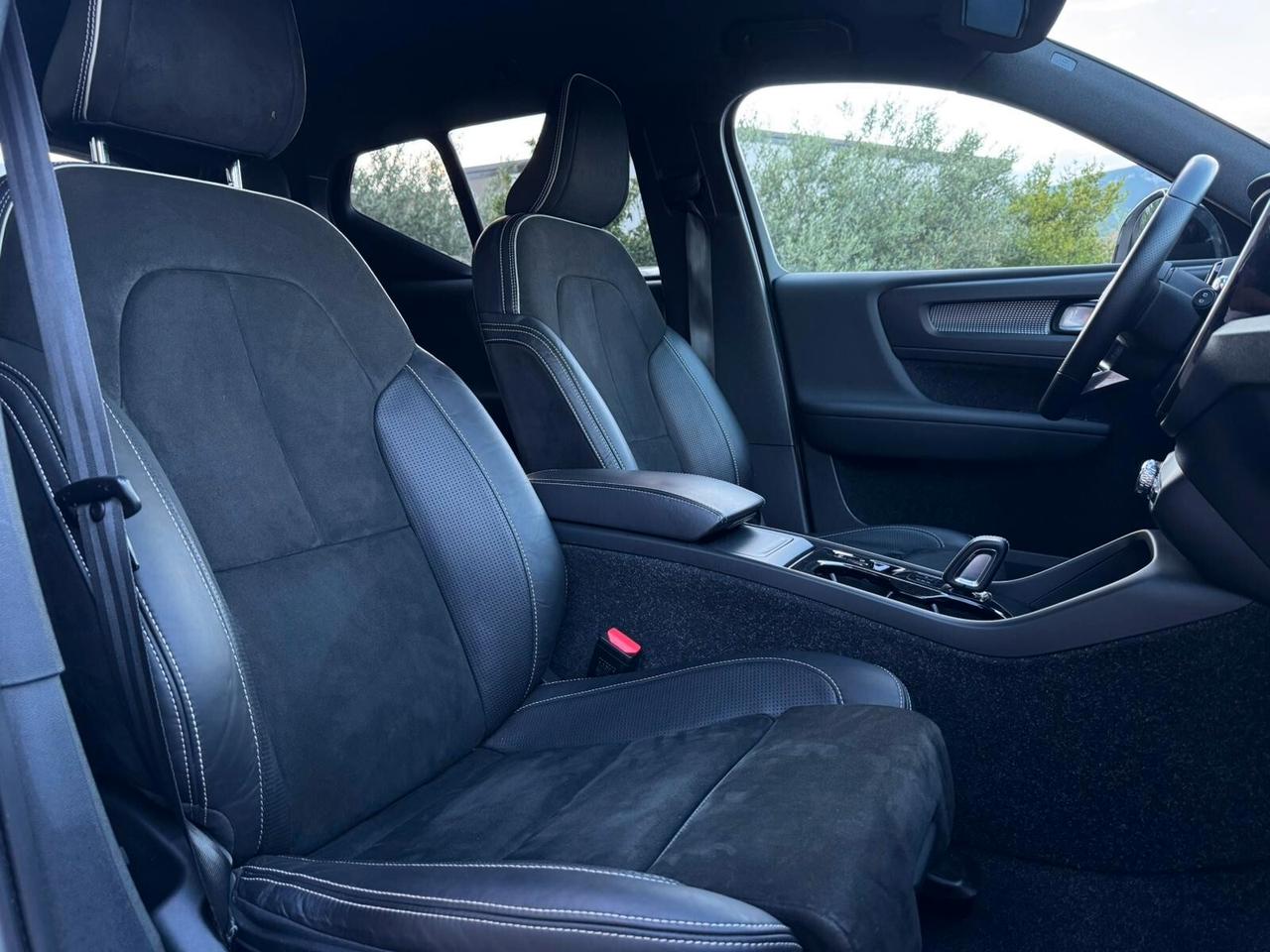 Volvo XC40 D4 AWD Geartronic R-design