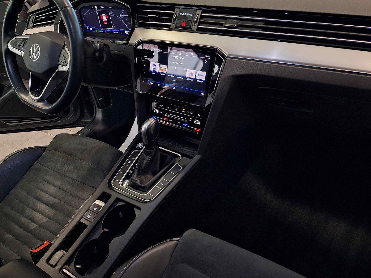 VOLKSWAGEN Passat Variant EVO 2.0 TDI DSG Executive -VIRTUAL RETROCAM SED.RISC. GAR.24M