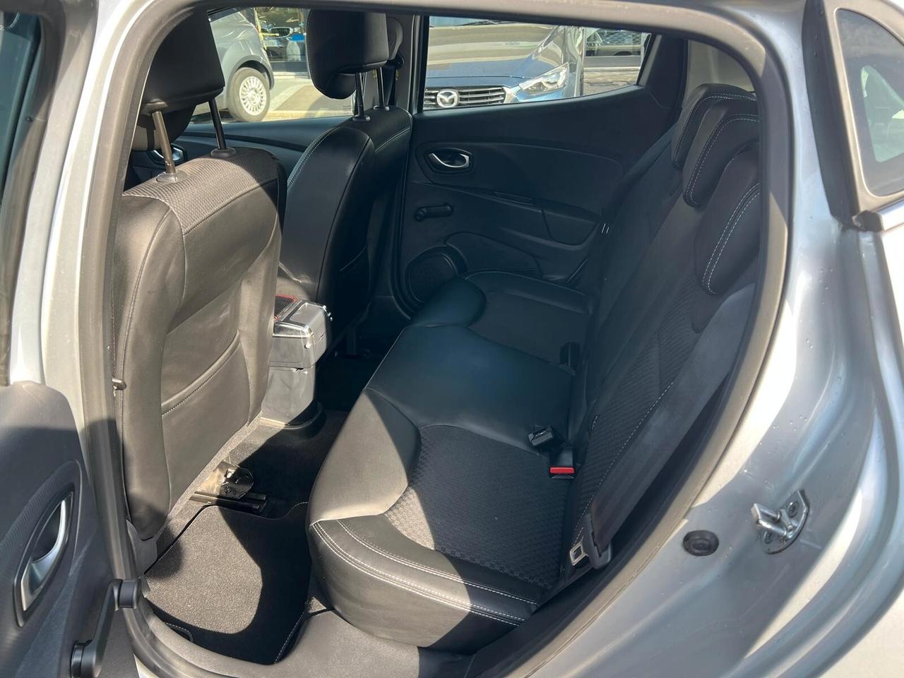 Renault Clio dCi 8V 75 CV 5 porte Moschino Intens