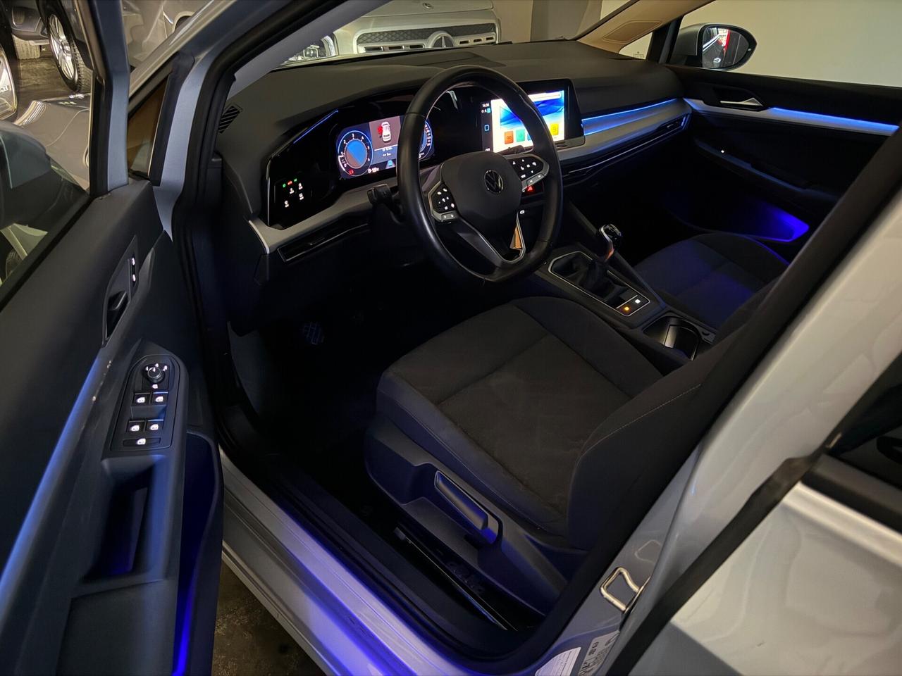 Volkswagen Golf 8 2.0 Tdi 115CV Life