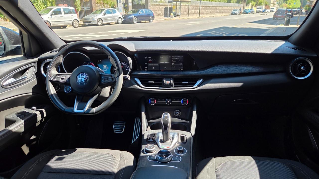 Alfa Romeo Stelvio 2.2 Turbodiesel 160 CV AT8 RWD Super Business