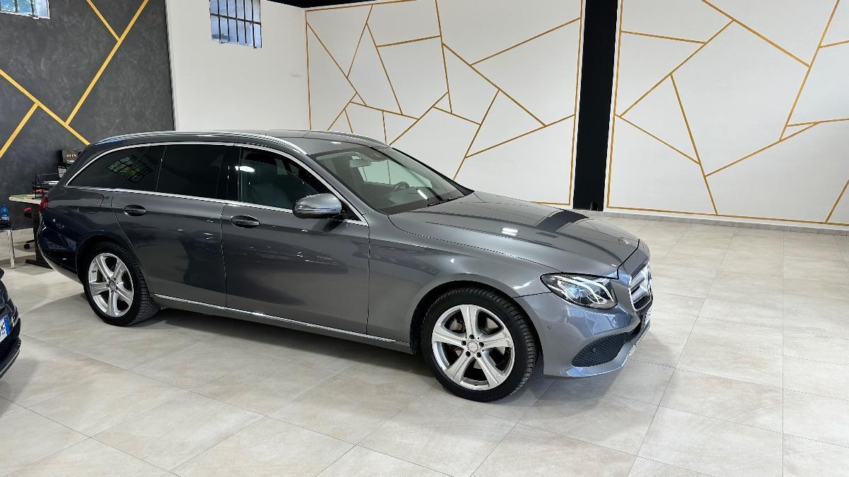 MERCEDES - Classe E Station Wagon - E 220d S.W. Auto Premium