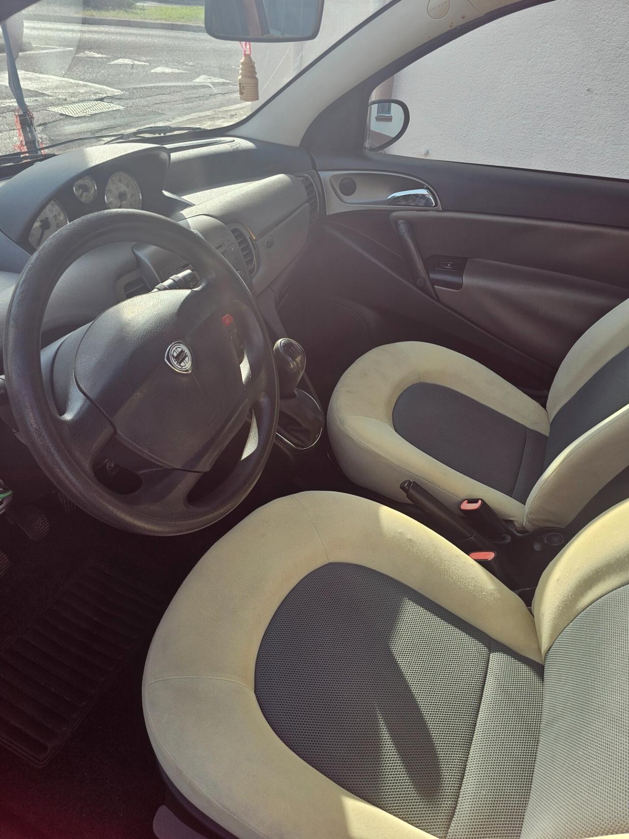Lancia Ypsilon 1.3 Multijet 16V Platino