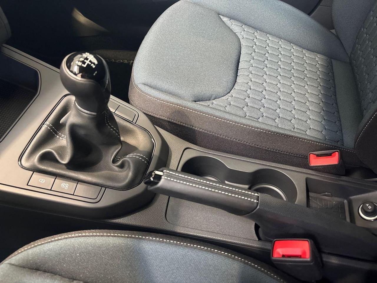 Seat Arona 1.0 ecotsi 95cv black edition