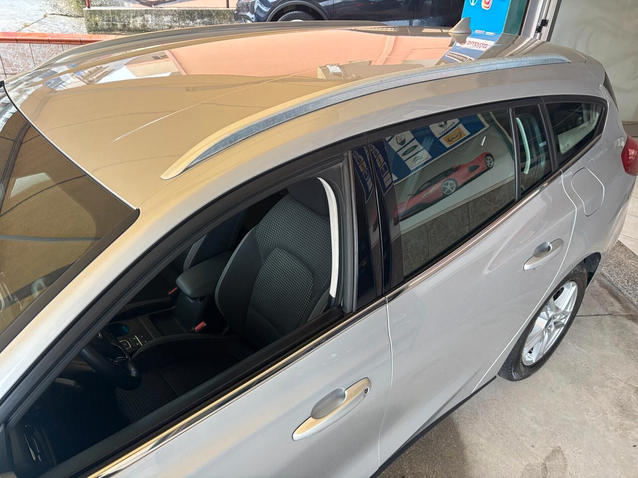 Ford Focus 1.5 120 CV automatica - 2021