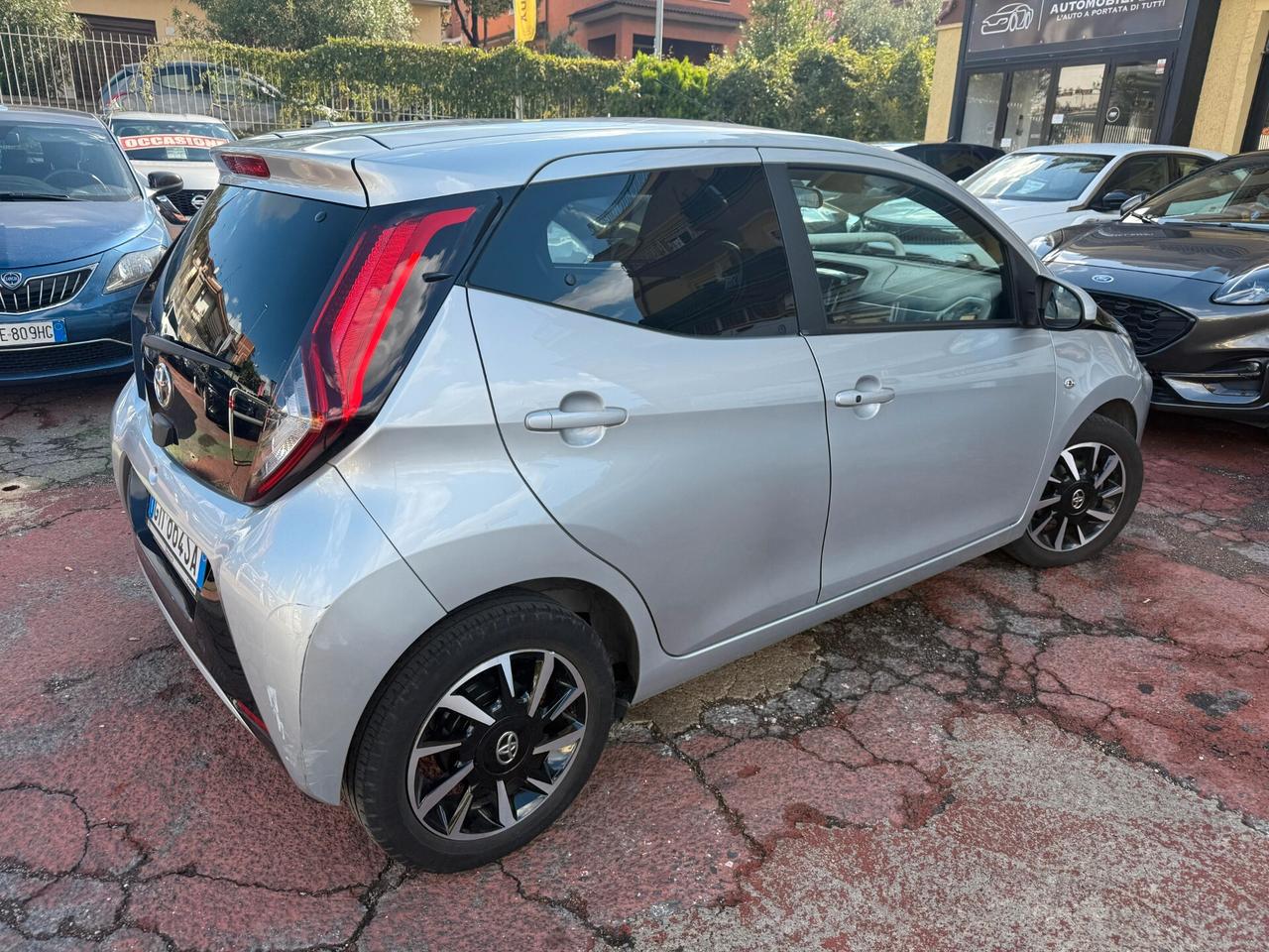 Toyota Aygo Autom. *SOLO 13000KM*