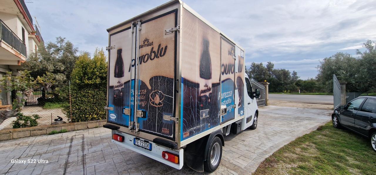 Renault Master T35 2.3 dCi/130 ISOTERMICO