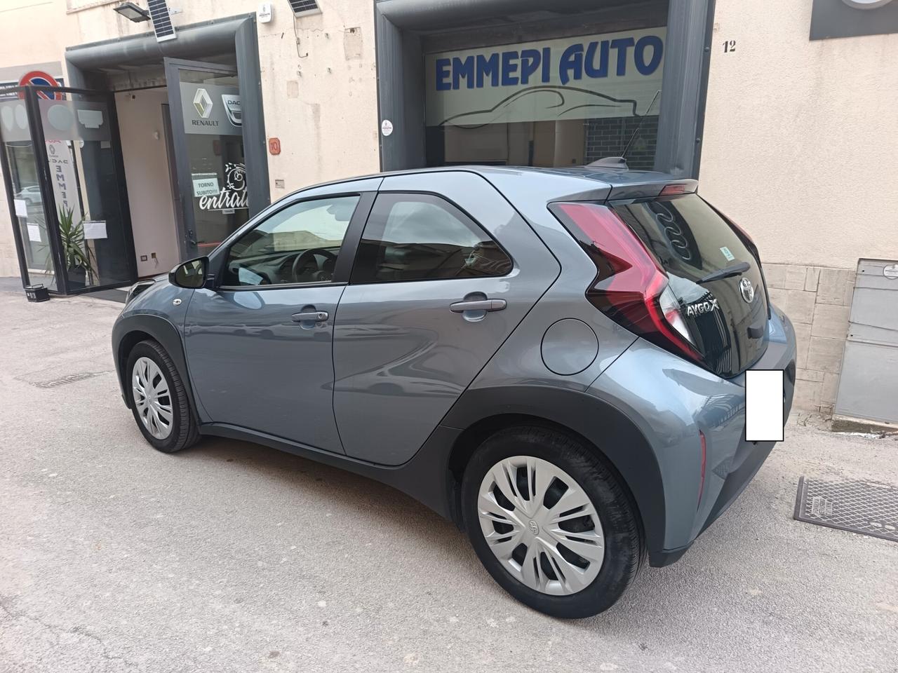 Toyota Aygo X 1.0-72 CV Active S-CVT Automatica