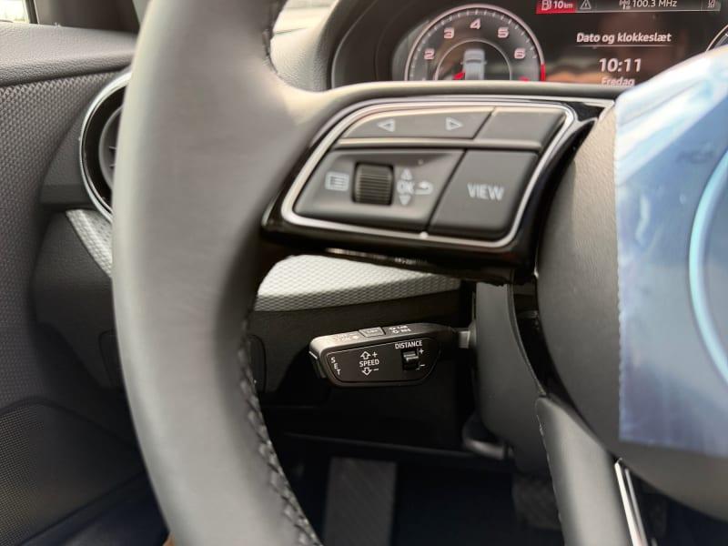 AUDI Q2 35 TFSI S TRONIC S LINE EDITIO
