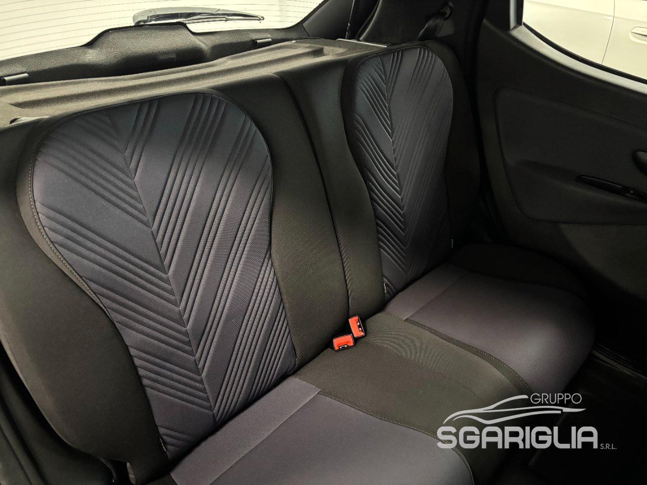 Lancia Ypsilon 1.0 Benzina Hybrid Ecochic Gold 5 Porte