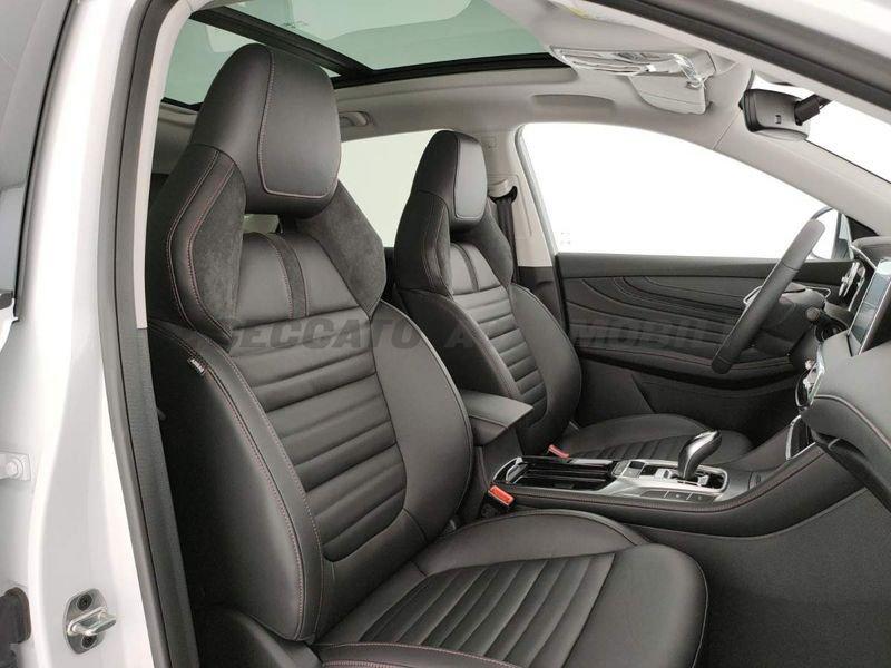 MG HS MG HS 1.5T DCT DEL 2WD DELUXE WSB - Dover White Pelle, Similpelle e Alcantara