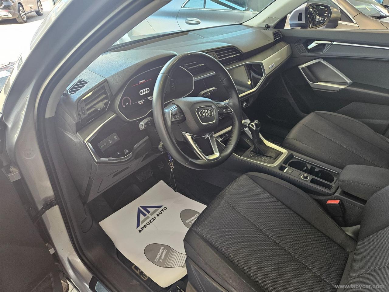 AUDI Q3 35 TDI S tronic Business Advanced
