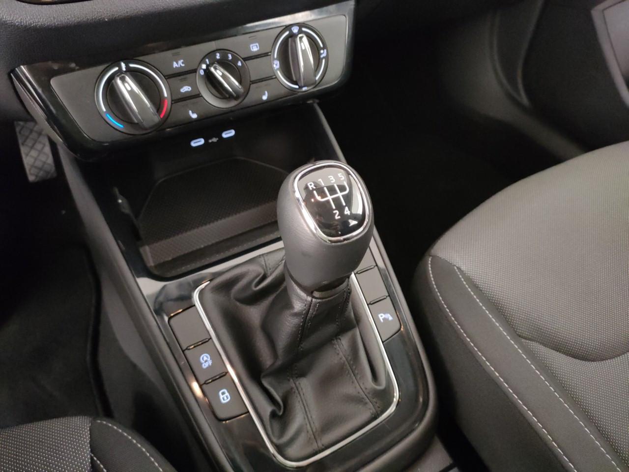 SKODA Fabia IV 2022 - Fabia 1.0 mpi Young Edition 80cv