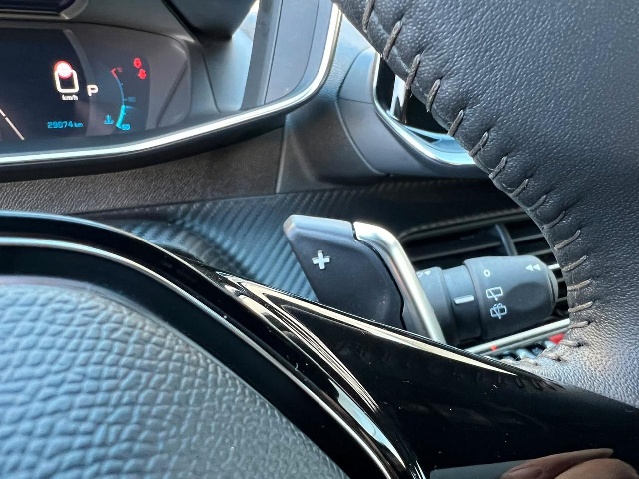 PEUGEOT 2008 1.2 PureTech 130CV 2023!!! ALLURE!!!