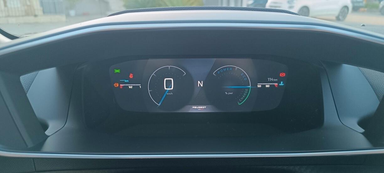 Peugeot 2008 Hybrid 145 e-DCS6 GT Exclusive