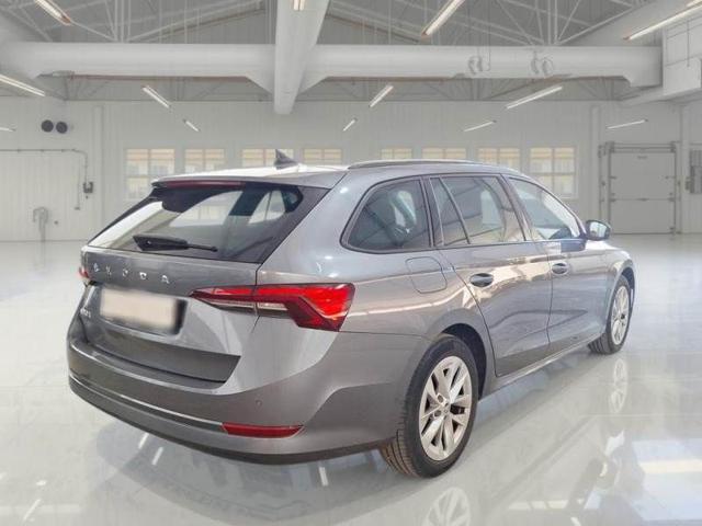 SKODA Octavia 2.0 TDI EVO SCR DSG Wagon Executive
