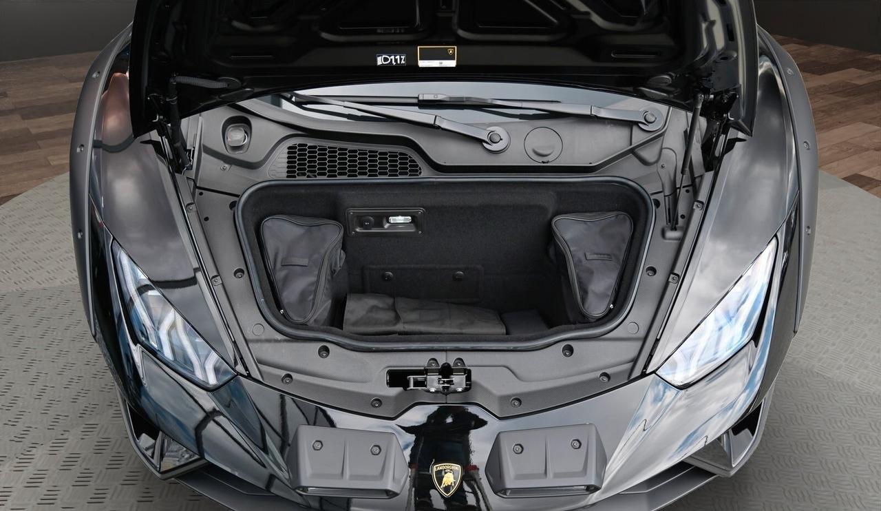 Lamborghini Huracan Sterrato 5.2 610cv awd
