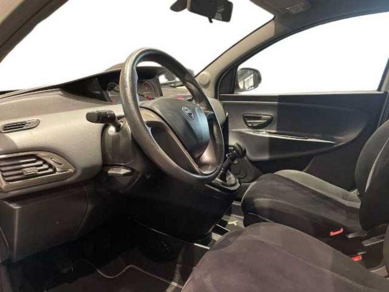 Lancia Ypsilon III 2011 1.2 8v Gold s/CL 69cv E6