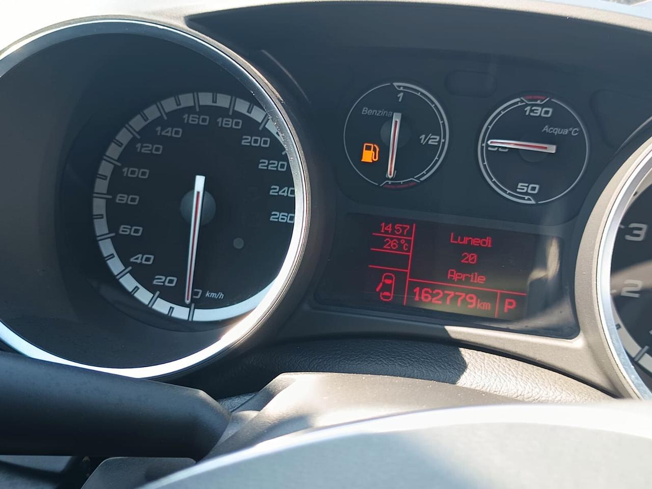 Alfa Romeo Giulietta 2015 - 1.4 Turbo MultiAir TCT Sprint Lb automobili