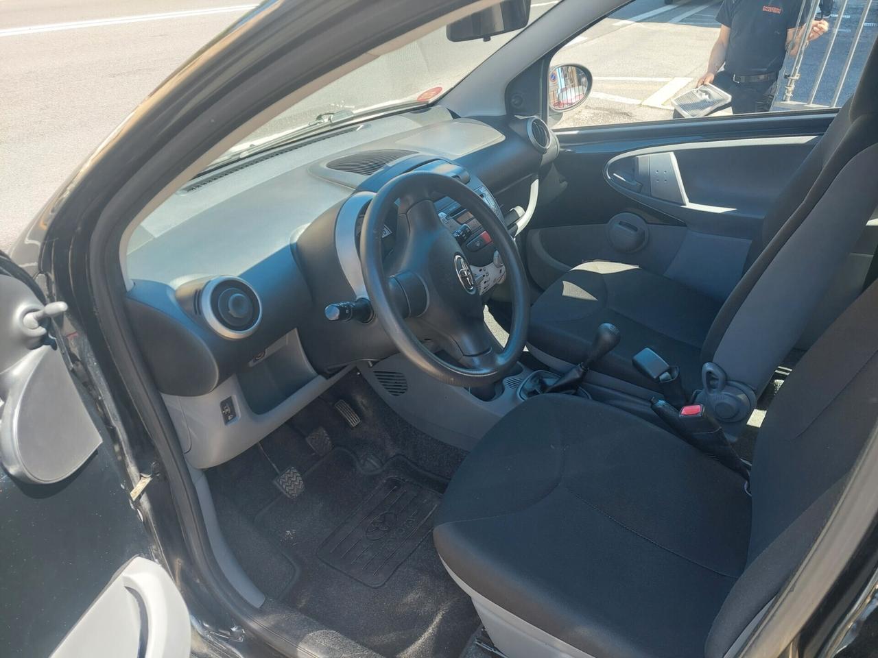 Toyota Aygo 1.0 12V VVT-i 5 porte Now Connect