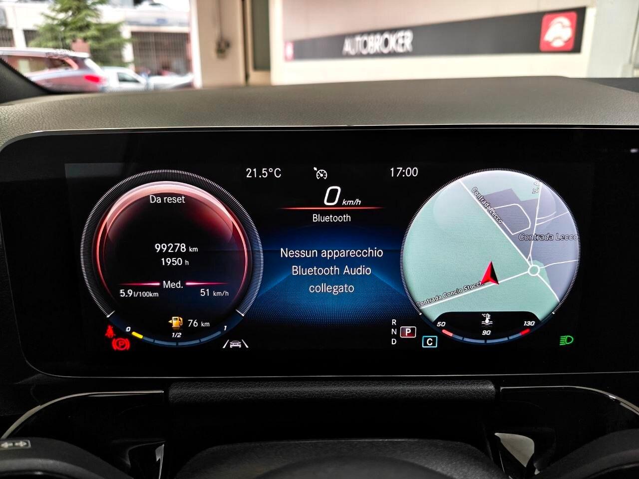 MERCEDES GLA (H247) GLA 200 d Automati...
