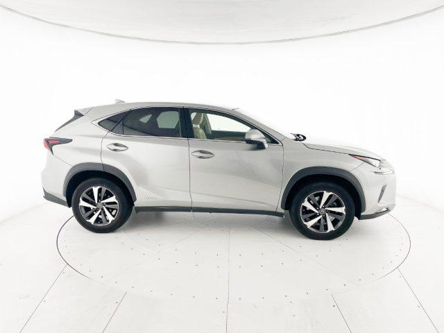 LEXUS NX 300 Hybrid 4WD Luxury