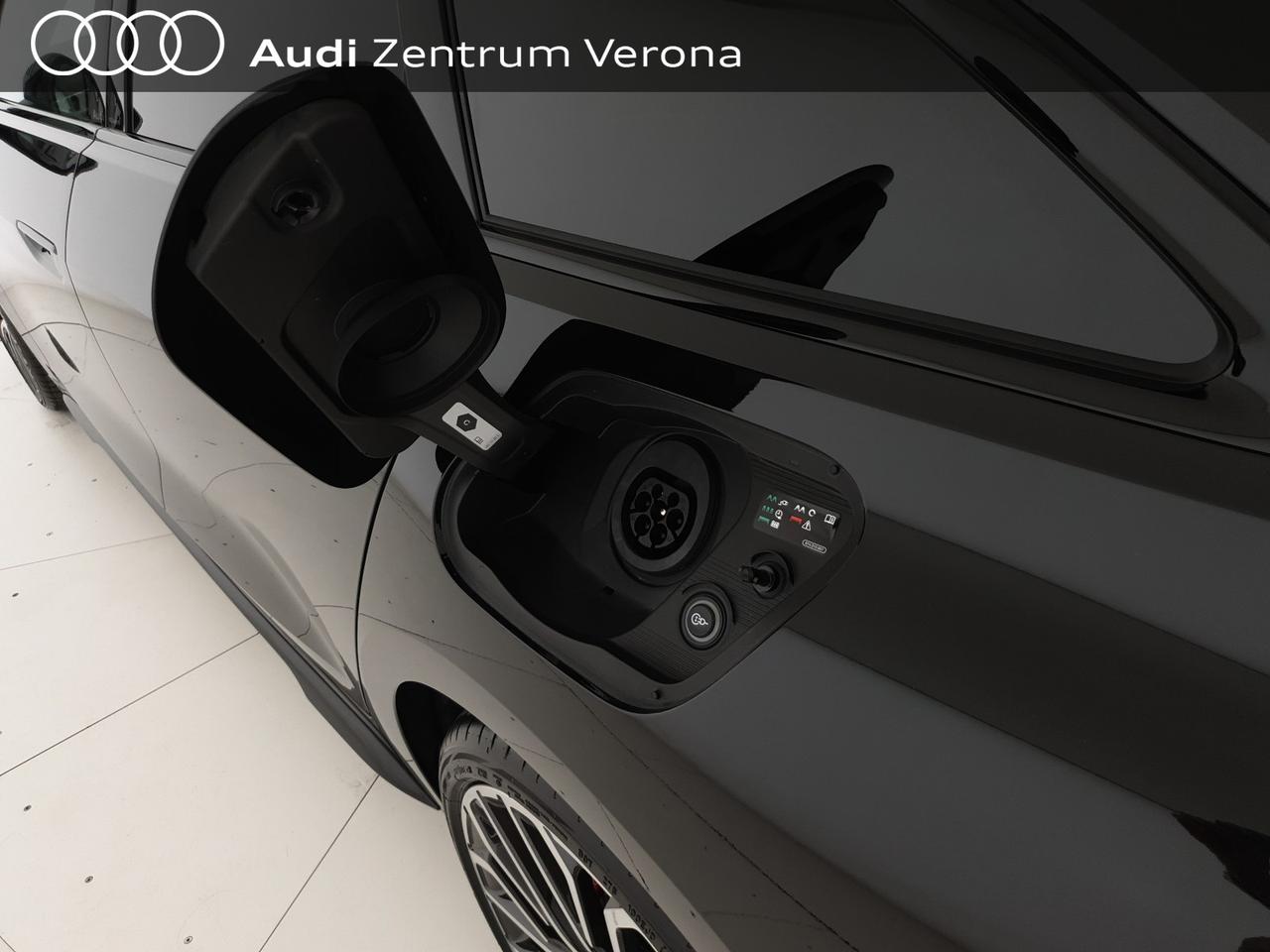 Avant 2.0e-hybrid 299CV quattro Str S line Edition