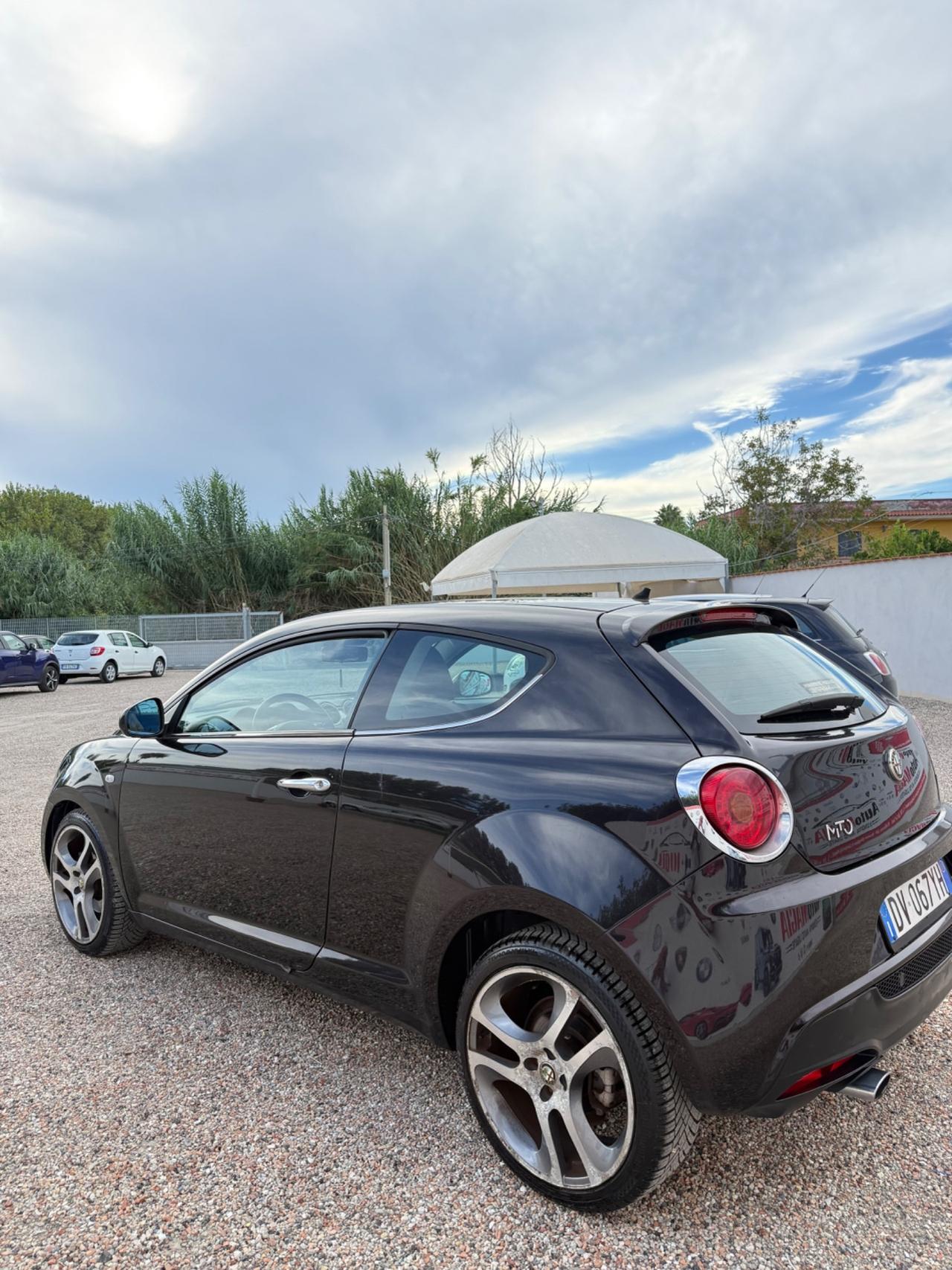 Alfa Romeo MiTo 1.3 JTDm 16V 90 CV Distinctive Sport Pack