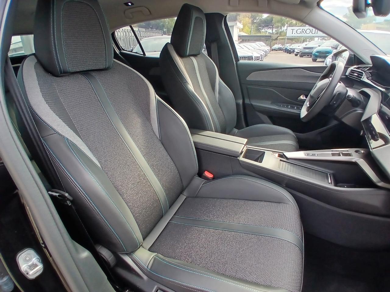 Peugeot 408 Hybrid 145 e-DCS6 Allure