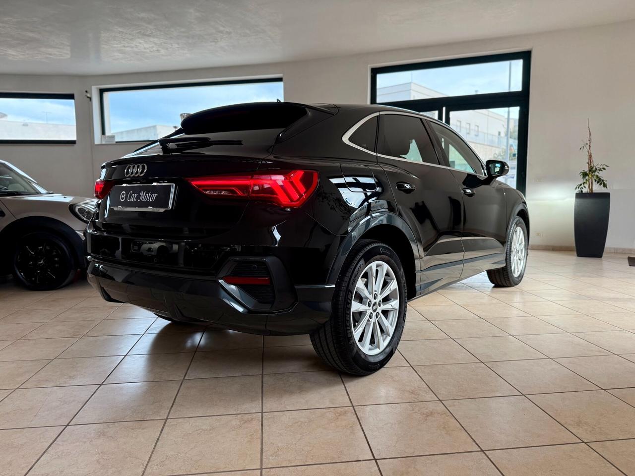 Audi Q3 Sportback 35 2.0 tdi Bus. Plus s-tronic Matrix