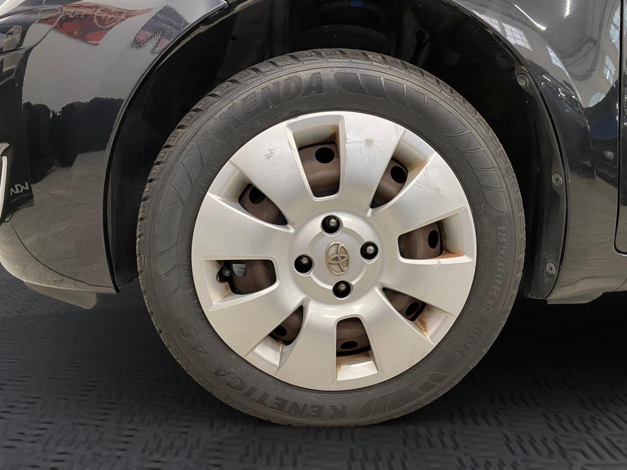 Toyota Yaris 5p 1.0 Now